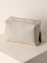 Load image into Gallery viewer, EZRA SMALL BOXY COSMETIC POUCH: Lilac
